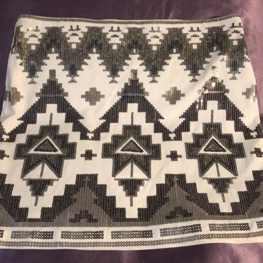 Express mini skirt